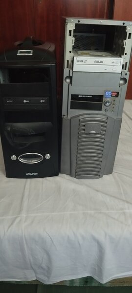 PC desktop 2 buc