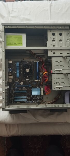 PC desktop 2 buc